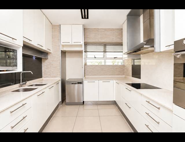 4 BEDROOM APARTMENT FOR SALE IN MUSGRAVE